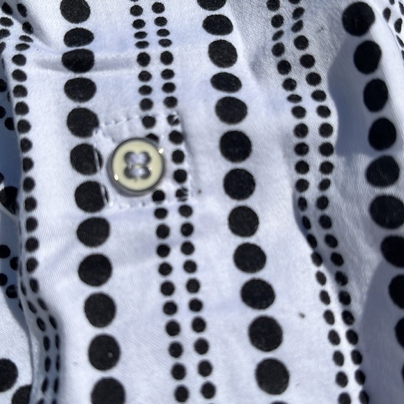 Button-Up Vertical Stripes Blouse - Picture 4 of 7